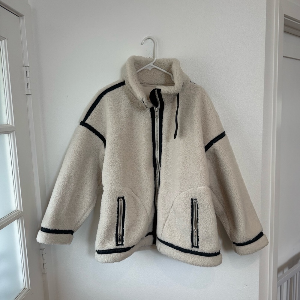 A&F Cream Sherpa Jacket with Black Accents